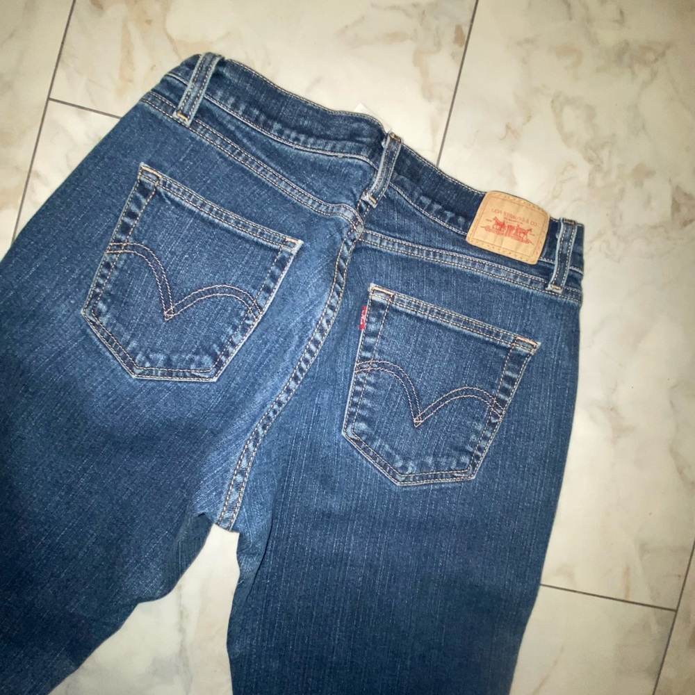 Vintage Levi’s Curvy Cut Jeans - Size 9 M - Medium Wash Bootcut Denim - 28”X30” - Picture 5 of 14